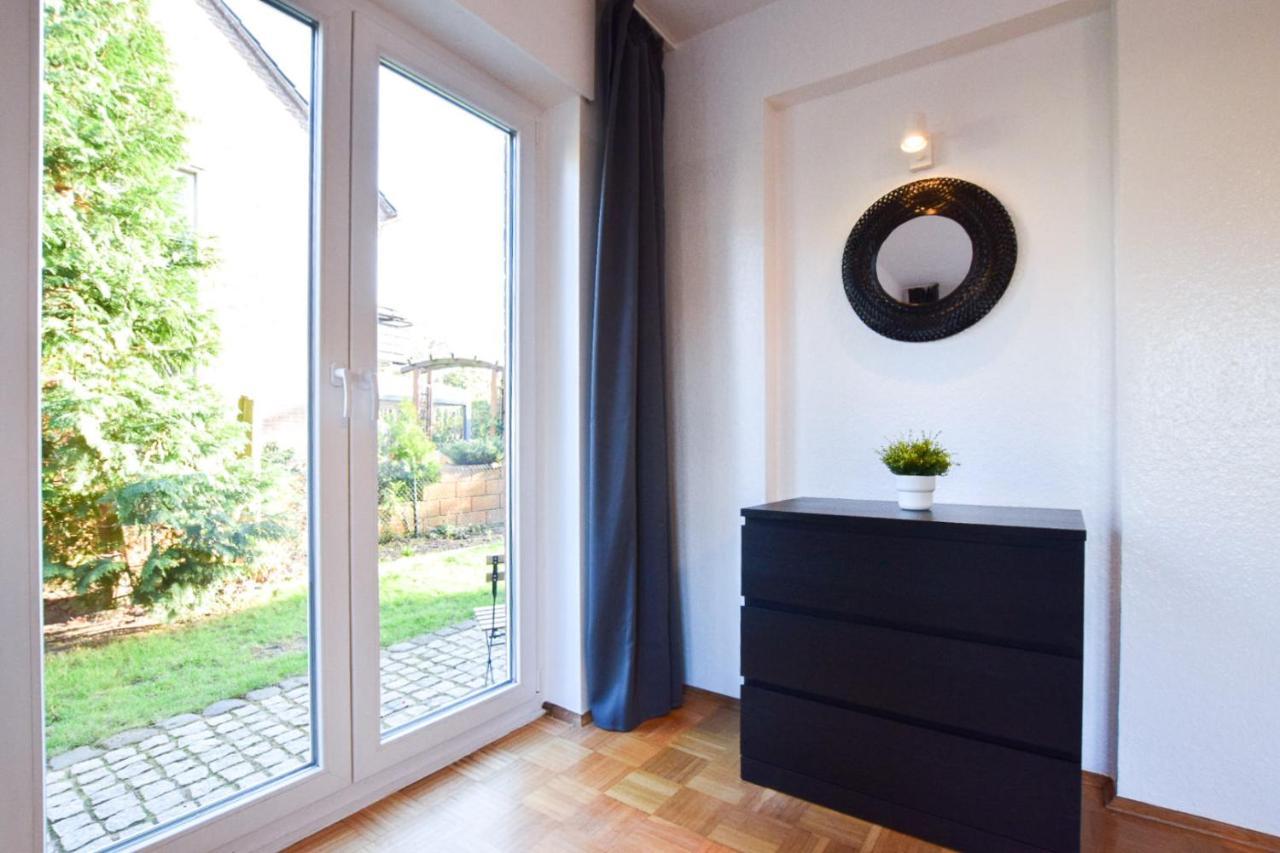 Raj Living - 1 , 3 And 4 Room Apartments - 20 Min Messe Dus & Airport Dus 메어부쉬 외부 사진