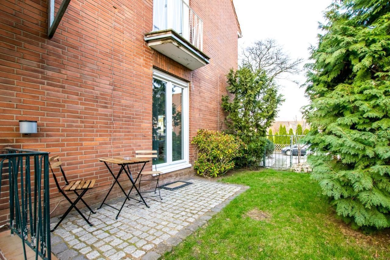Raj Living - 1 , 3 And 4 Room Apartments - 20 Min Messe Dus & Airport Dus 메어부쉬 외부 사진