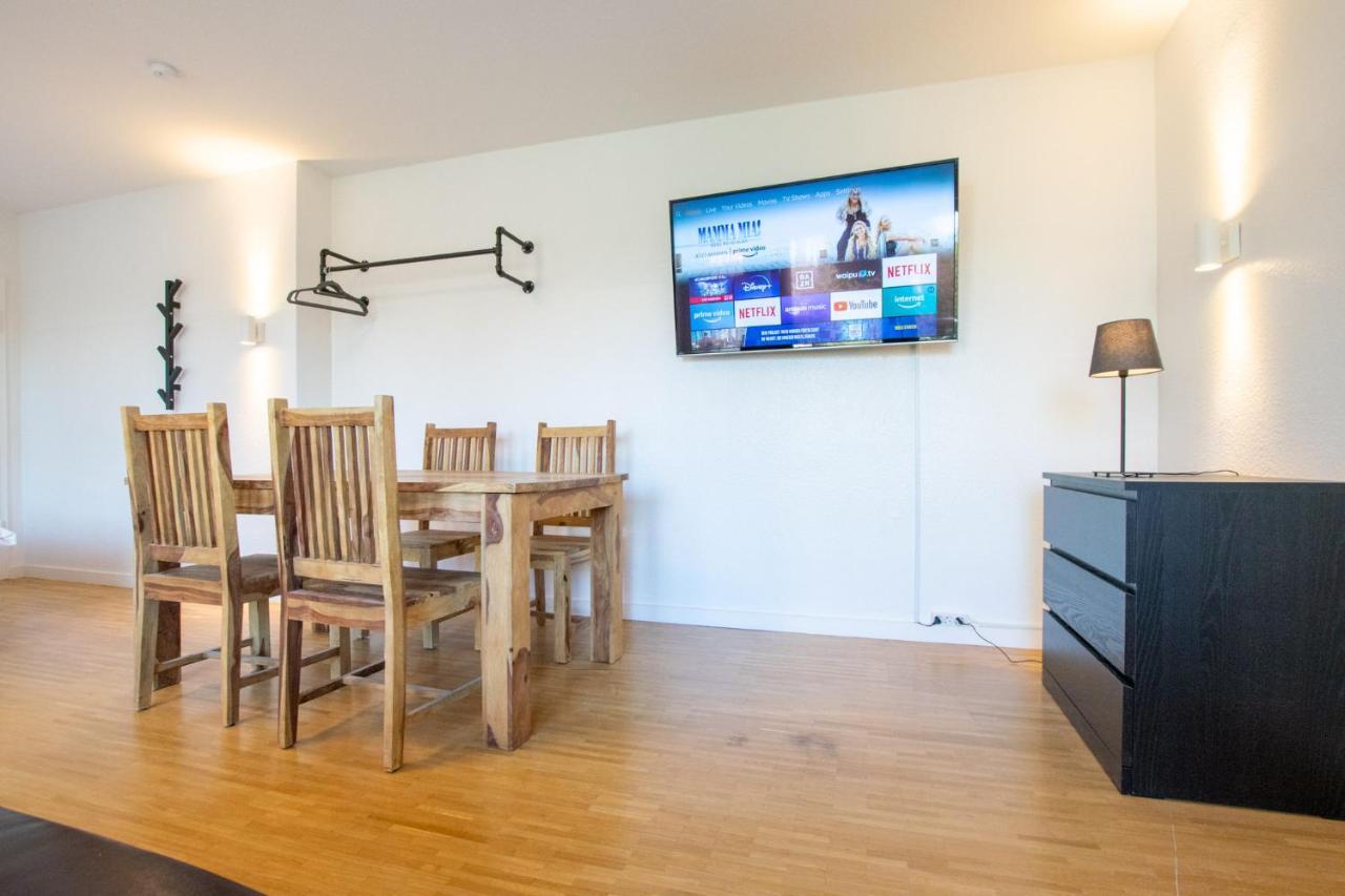 Raj Living - 1 , 3 And 4 Room Apartments - 20 Min Messe Dus & Airport Dus 메어부쉬 외부 사진