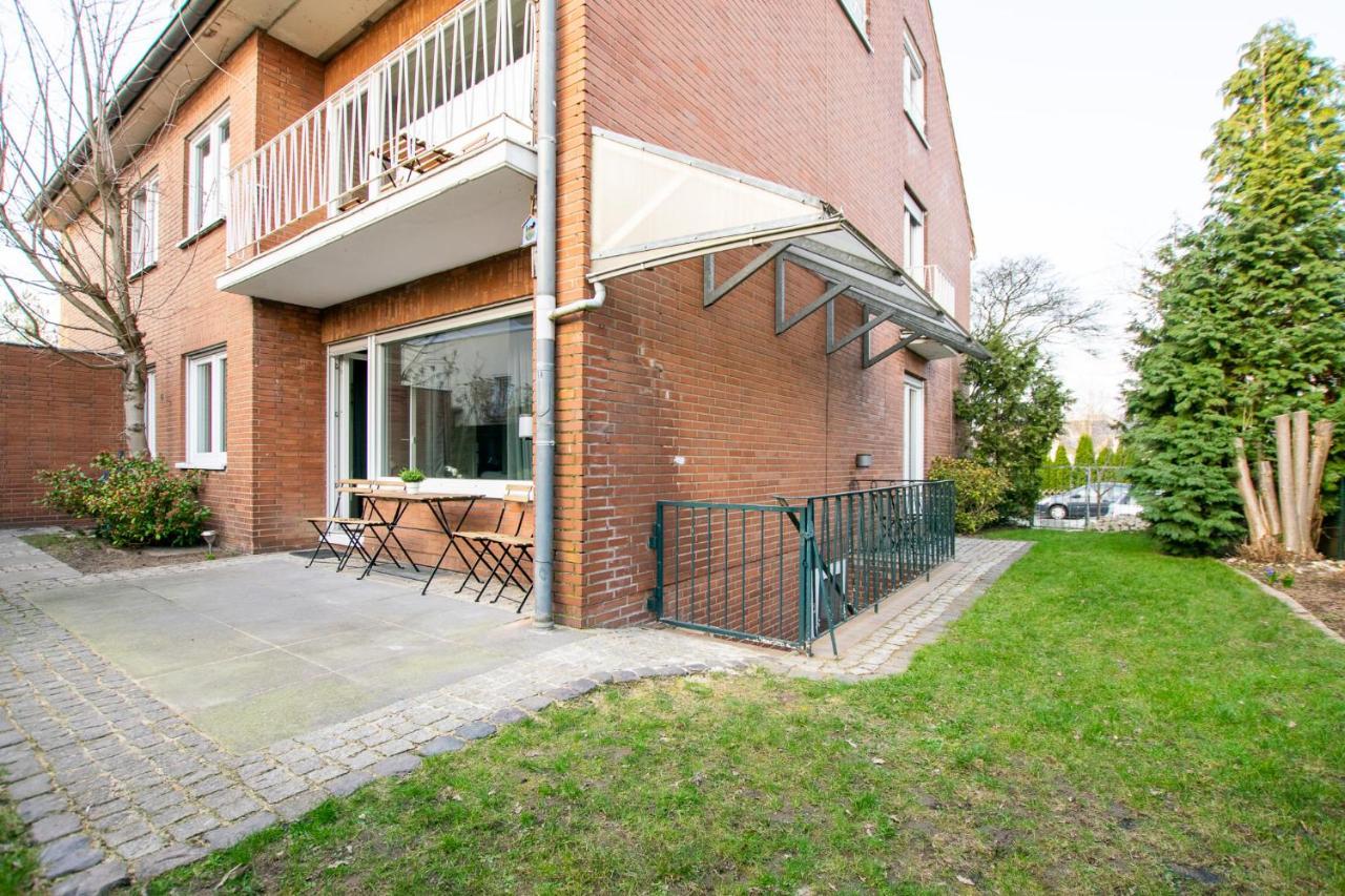Raj Living - 1 , 3 And 4 Room Apartments - 20 Min Messe Dus & Airport Dus 메어부쉬 외부 사진
