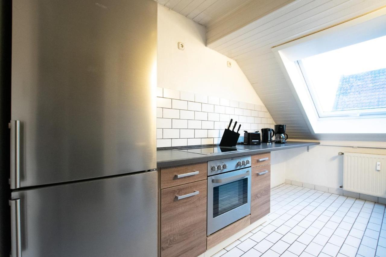 Raj Living - 1 , 3 And 4 Room Apartments - 20 Min Messe Dus & Airport Dus 메어부쉬 외부 사진