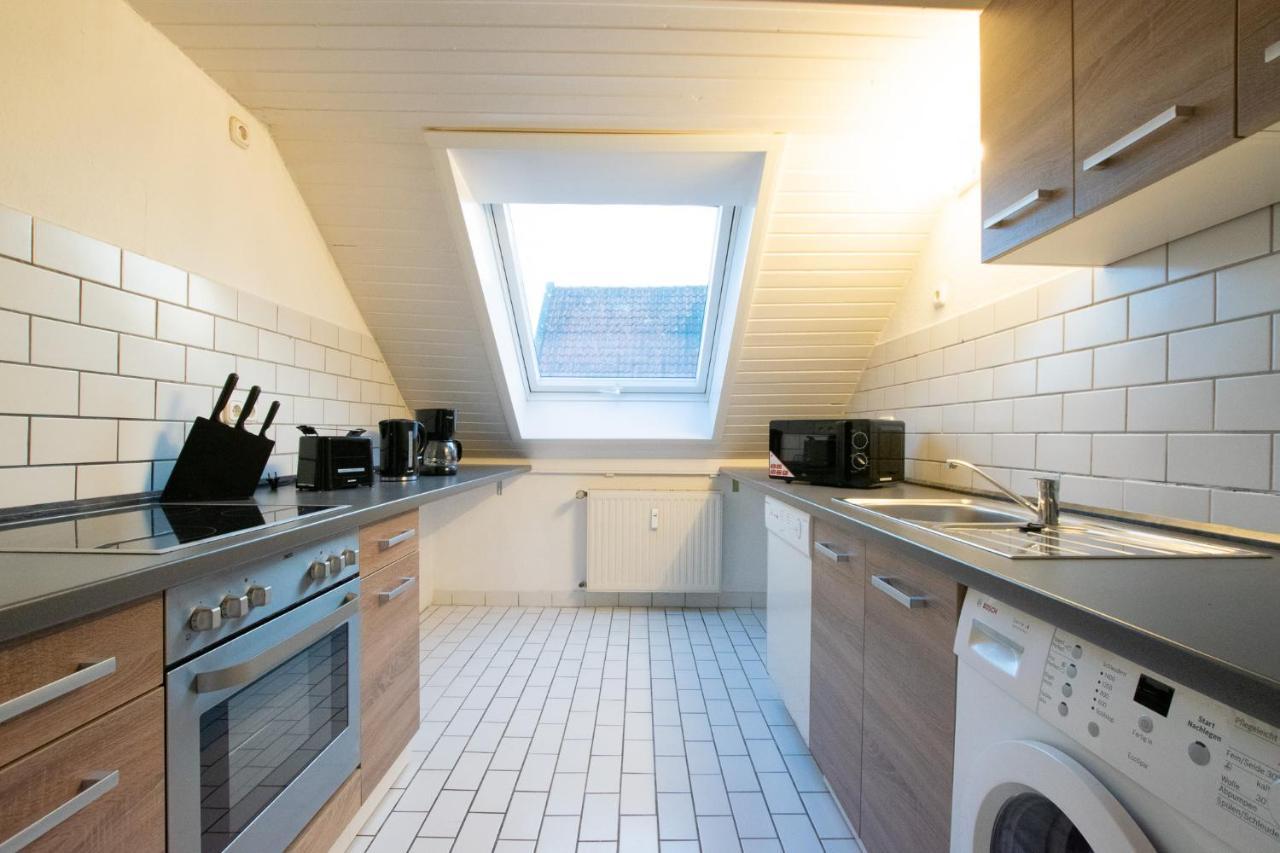 Raj Living - 1 , 3 And 4 Room Apartments - 20 Min Messe Dus & Airport Dus 메어부쉬 외부 사진