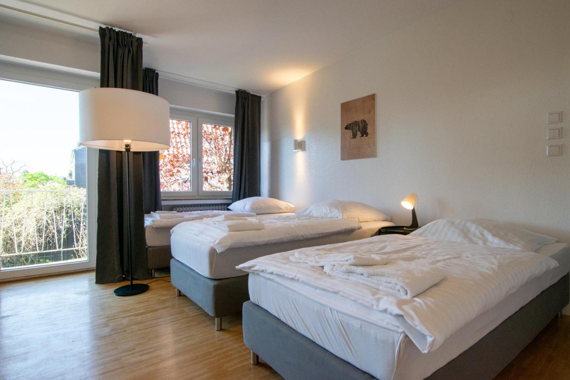 Raj Living - 1 , 3 And 4 Room Apartments - 20 Min Messe Dus & Airport Dus 메어부쉬 외부 사진