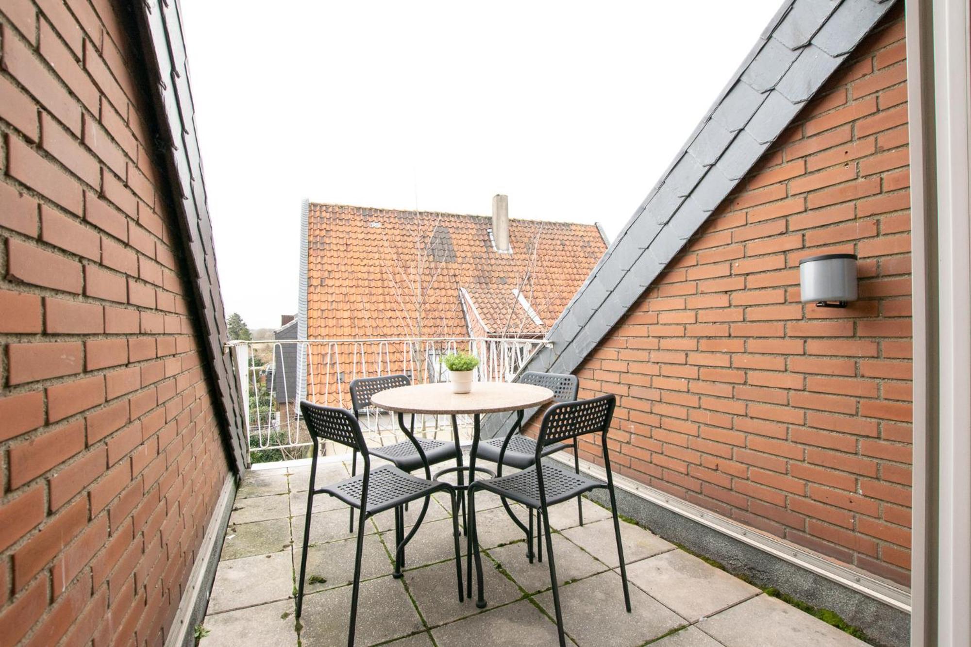 Raj Living - 1 , 3 And 4 Room Apartments - 20 Min Messe Dus & Airport Dus 메어부쉬 외부 사진